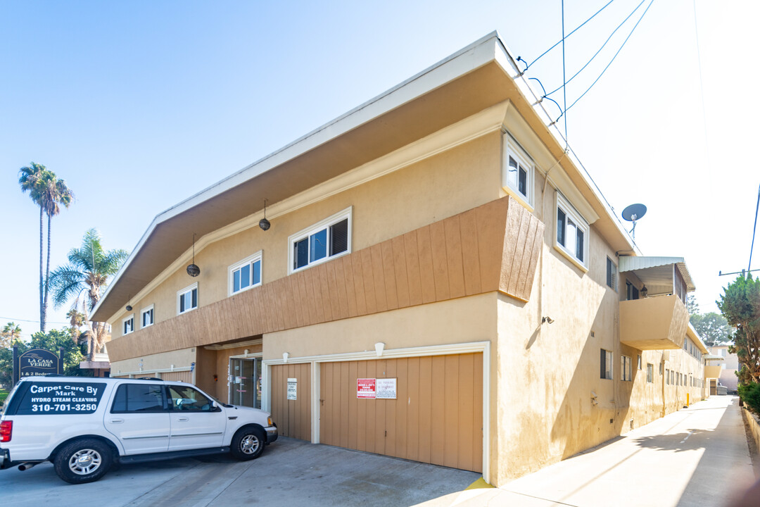 La Casa Verde in Torrance, CA - Building Photo