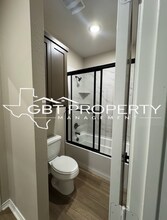 206 S Tucker Ln in Groesbeck, TX - Building Photo - Building Photo