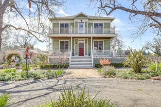 3177 Vichy Ave in Napa, CA - Building Photo - Building Photo