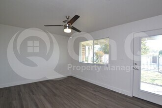 1202 E Kaler Dr in Phoenix, AZ - Building Photo - Building Photo
