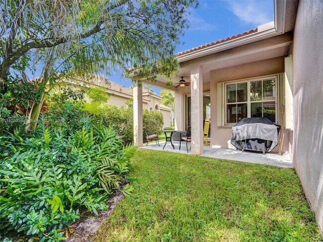 938 Bluewood Terrace in Weston, FL - Building Photo - Building Photo