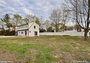 6 Stevens Rd in Clinton, CT - Building Photo - Building Photo