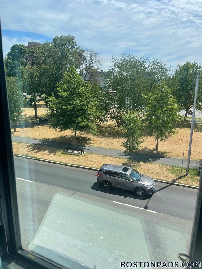 191 N Common St in Lynn, MA - Foto de edificio - Building Photo