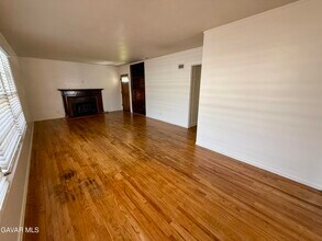 1445 W Jackman St in Lancaster, CA - Building Photo - Building Photo