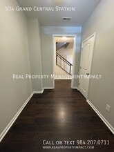 534 Grand Central Sta in Apex, NC - Building Photo - Building Photo