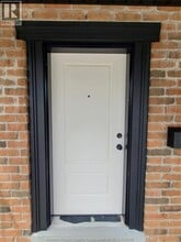 3218 Baby St in Windsor, ON - Foto de edificio - Building Photo