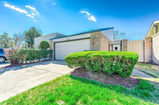 property at 10626 Sandpiper Dr