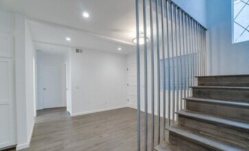 16-18 Reef St in Marina Del Rey, CA - Building Photo - Building Photo