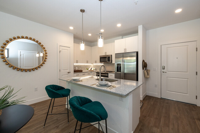 The Hayes in Aurora, CO - Building Photo - Interior Photo