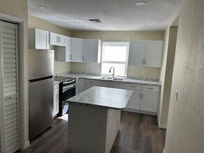 371 Banyan Ave in Pahokee, FL - Building Photo - Building Photo