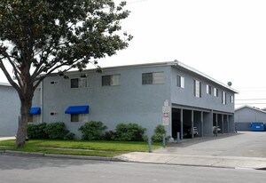 12682 Morningside Ave in Santa Ana, CA - Building Photo