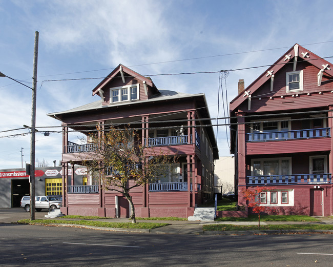 1711-1725 SE 12th Ave in Portland, OR - Building Photo - Building Photo