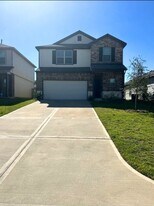 25479 Carnation Ct in Montgomery, TX - Building Photo