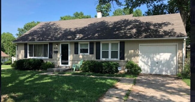6801 W 73rd St in Overland Park, KS - Building Photo - Building Photo