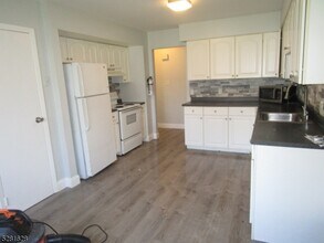 359 Lake Shore S in Montague, NJ - Building Photo - Building Photo