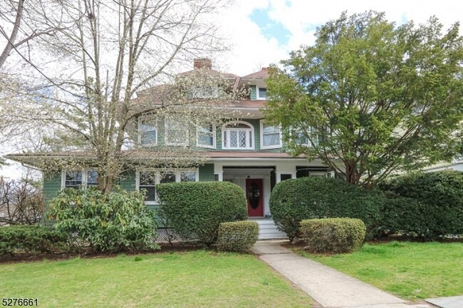 property at 121 Park St