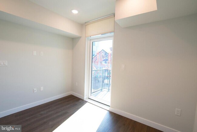1102 Germantown Ave in Philadelphia, PA - Building Photo - Building Photo