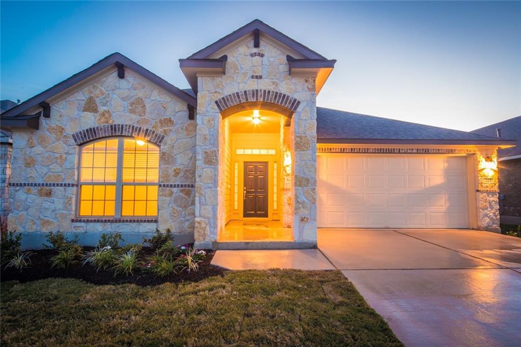 725 Schefer St in Leander, TX - Building Photo