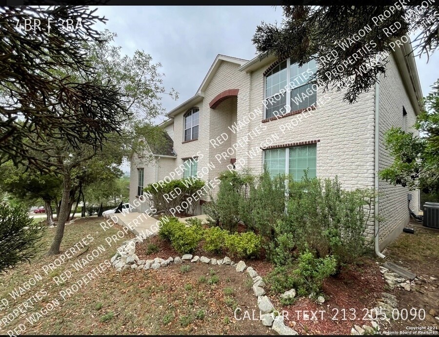 9918 Alms Park Dr in San Antonio, TX - Building Photo