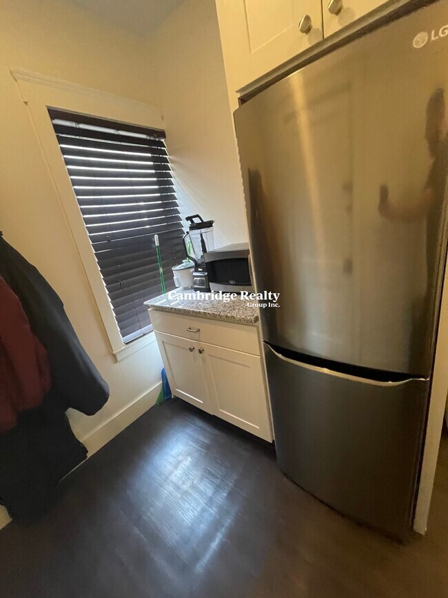 137 Tremont St, Unit 1 in Cambridge, MA - Building Photo - Building Photo