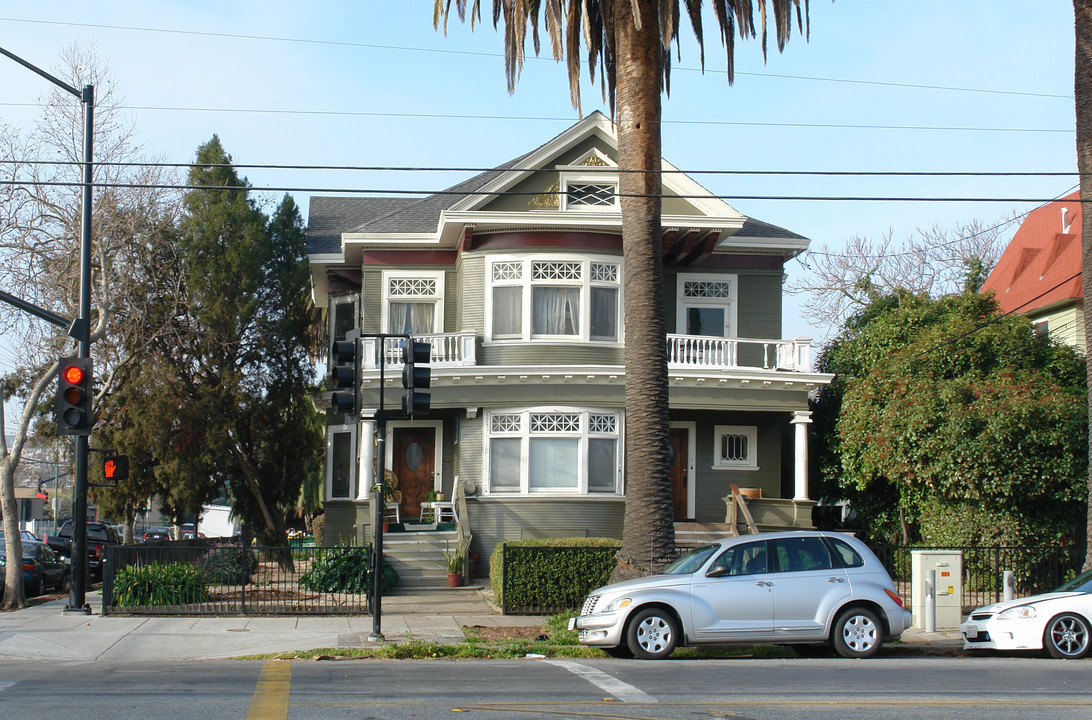 303 N 5th St in San Jose, CA - Foto de edificio