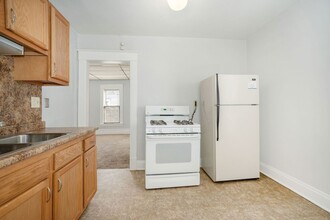 1147 Hermitage St SE in Grand Rapids, MI - Building Photo - Building Photo