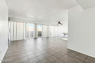 6767 N 7th St in Phoenix, AZ - Building Photo - Building Photo