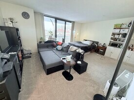 60 Longwood Ave, Unit 206 in Brookline, MA - Building Photo