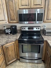 2056 Evans Cove Loop in Layton, UT - Building Photo - Building Photo
