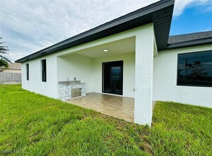 2424 NW Embers Terrace in Cape Coral, FL - Building Photo - Building Photo