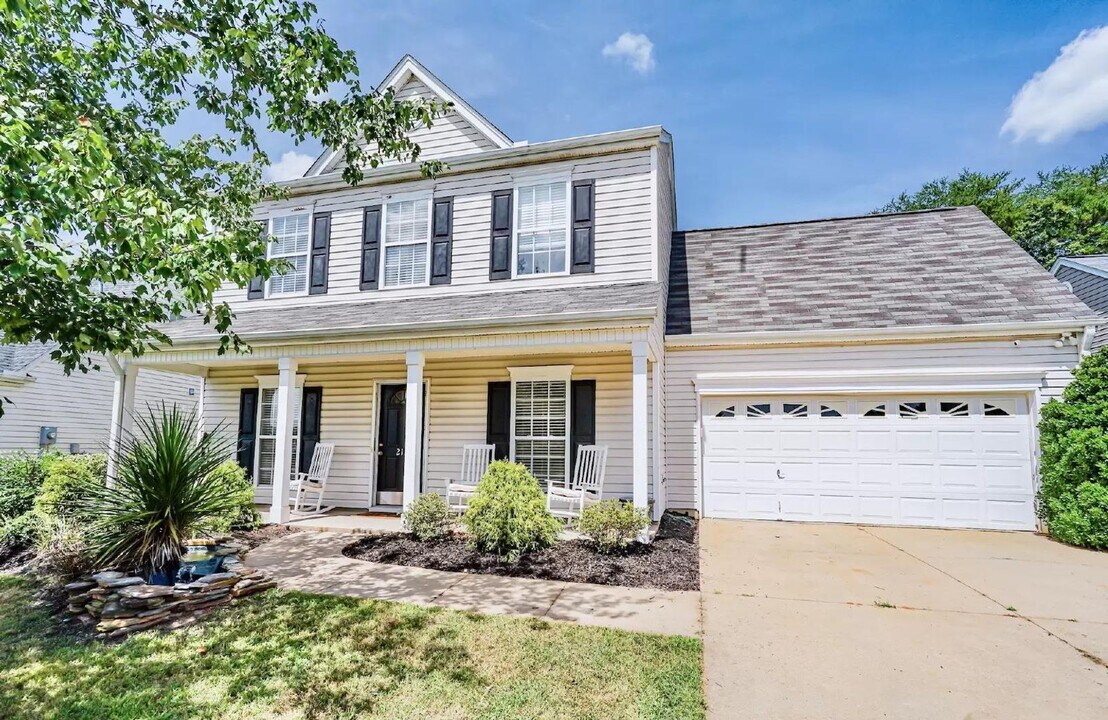 212 Dartmoor Dr in Spartanburg, SC - Building Photo
