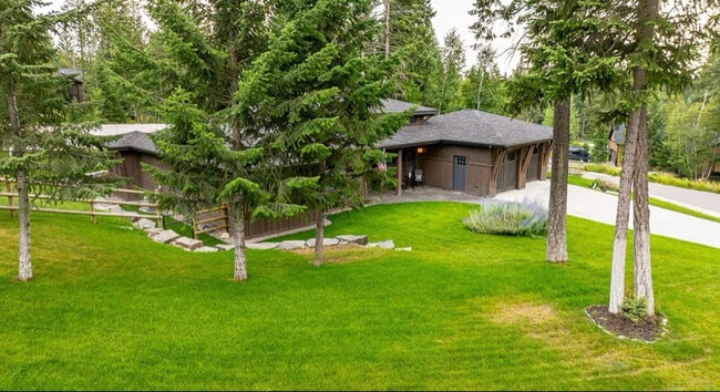 136 Turnberry Terrace in Columbia Falls, MT - Building Photo - Building Photo