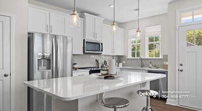 2915 Herringbone Rd in Charlotte, NC - Building Photo - Building Photo