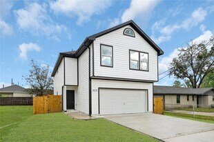 8029 Ritz St in Houston, TX - Building Photo