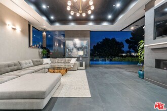 3712 Broadlawn Dr in Los Angeles, CA - Building Photo - Building Photo
