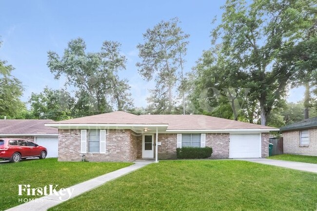 1403 N Roberson St