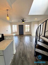 4929-4933 Santa Cruz Ave in San Diego, CA - Building Photo - Building Photo