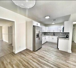 3469 W 14th Ln in Hialeah, FL - Building Photo - Building Photo
