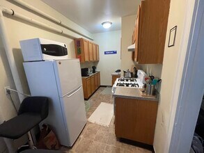 79 Linden St, Unit 1 in Boston, MA - Building Photo - Building Photo