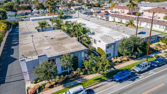 Idaho Springs Apartments in La Habra, CA - Building Photo - Building Photo