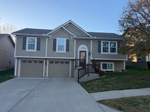 544 N Old Mill Rd in Independence, MO - Building Photo - Building Photo