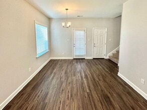 385 Azalea Dr in Somerville, TN - Foto de edificio - Building Photo