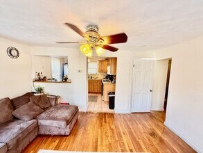 14 Amity St in Lynn, MA - Building Photo - Building Photo