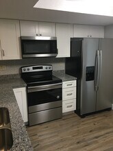 7731 Danube Dr in Hudson, FL - Building Photo - Building Photo