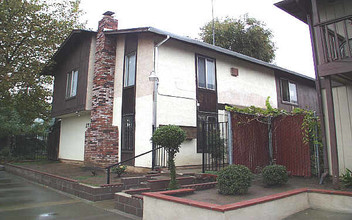 1717 W St in Sacramento, CA - Building Photo - Building Photo