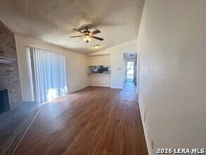 6306 Worchester Knoll in San Antonio, TX - Building Photo - Building Photo