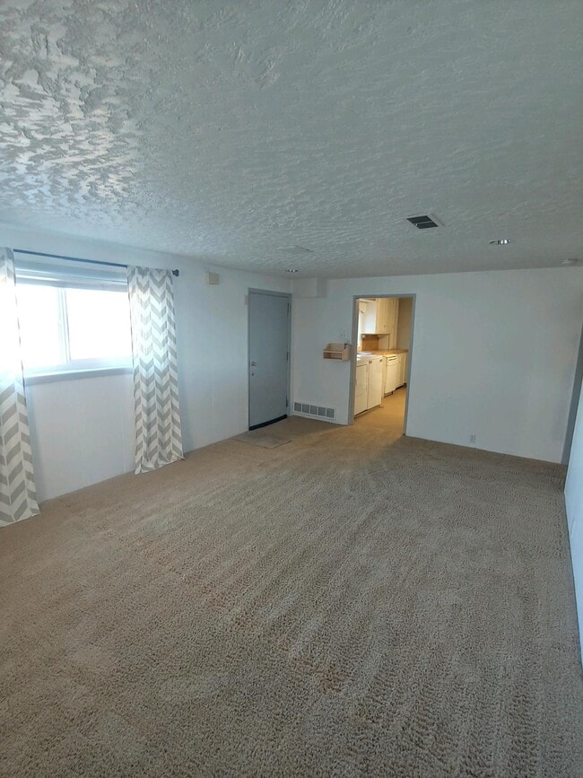 4469 Orchard Ave, Unit B in Ogden, UT - Building Photo - Building Photo