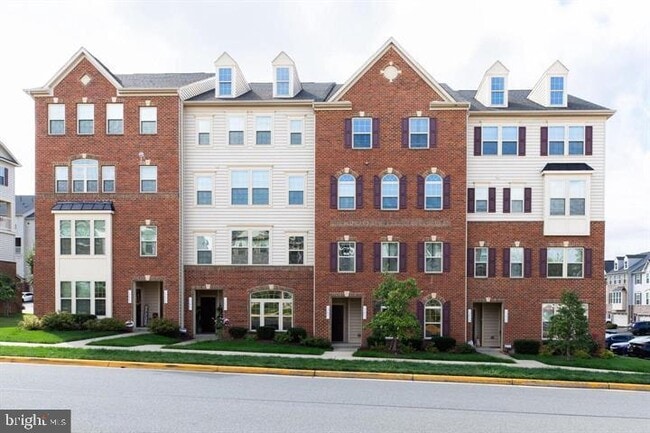 13633 Rockingham Ln in Gainesville, VA - Building Photo - Building Photo