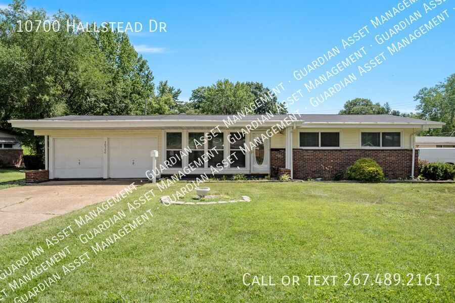 10700 Hallstead Dr in St. Louis, MO - Building Photo