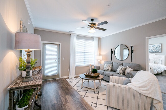 Meridian Park Apartments in Collierville, TN - Building Photo - Building Photo